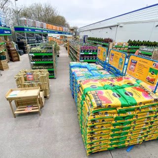 718-bandm-atherton-home-store-with-garden-centre-gc-9