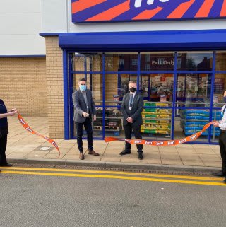 718-bandm-atherton-home-store-with-garden-centre-ribbon-cutting-2