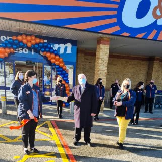 721-bandm-llangefni-store-charity