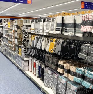 722-bandm-kempshoot-store-11