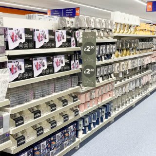 722-bandm-kempshoot-store-12