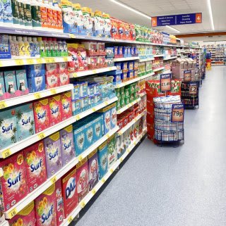 722-bandm-kempshoot-store-2