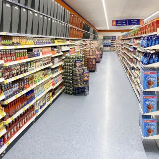 722-bandm-kempshoot-store-4