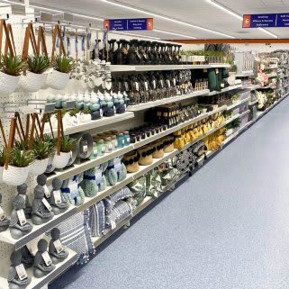 722-bandm-kempshoot-store-9