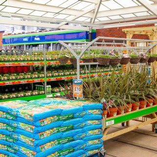 723-bandm-preston-ashton-on-ribble-home-store-with-garden-centre-2