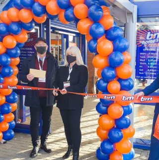 723-bandm-preston-ashton-on-ribble-home-store-with-garden-centre-opening-charity