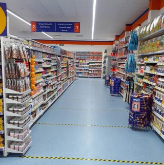 724-bandm-perth-store-with-garden-centre-2