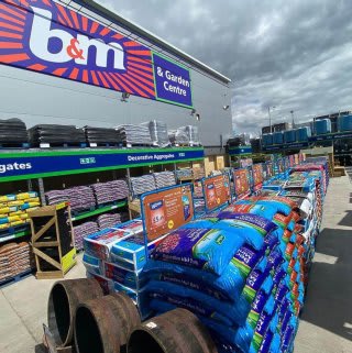 724-bandm-perth-store-with-garden-centre-opening-gc-4