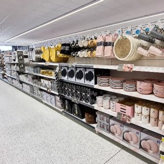 725-bandm-flude-park-crewe-store-20