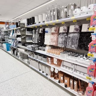 725-bandm-flude-park-crewe-store-28