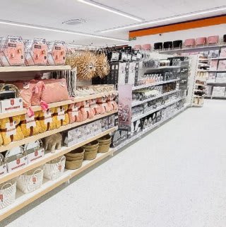 725-bandm-flude-park-crewe-store-35