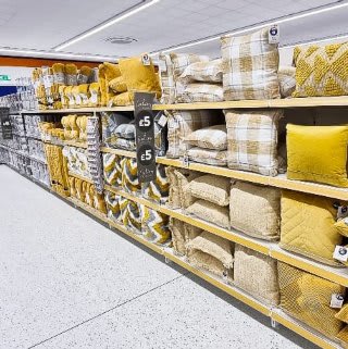 725-bandm-flude-park-crewe-store-37