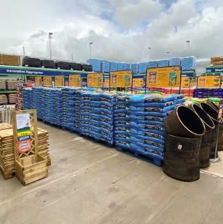 725-bandm-flude-park-crewe-store-graden-centre-2