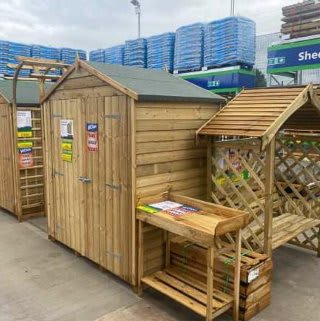 725-bandm-flude-park-crewe-store-graden-centre