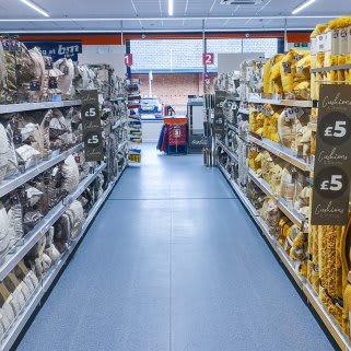 726-bandm-flint-store-with-garden-centre-15