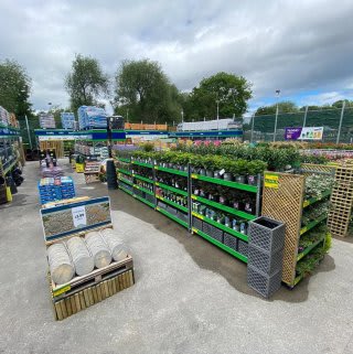 726-bandm-flint-store-with-garden-centre-gc-14