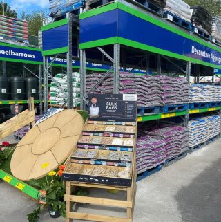 726-bandm-flint-store-with-garden-centre-gc