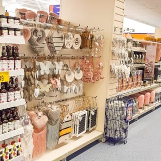 727-bandm-excelsior-cardiff-store-48