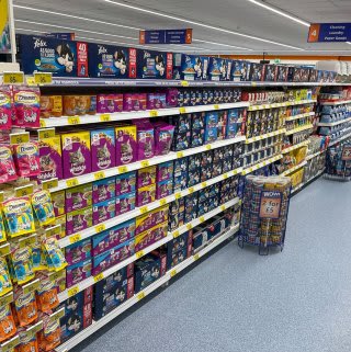 728-bandm-bentley-bridge-store-11