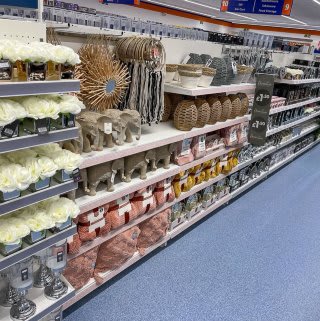 728-bandm-bentley-bridge-store-20