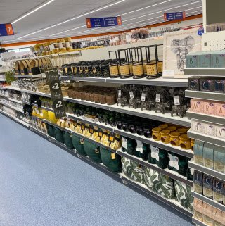 728-bandm-bentley-bridge-store-21