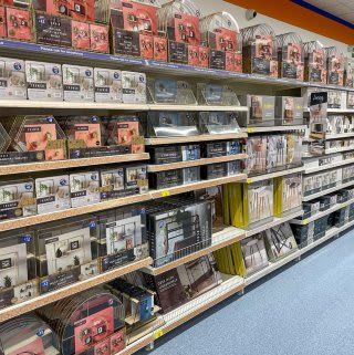 728-bandm-bentley-bridge-store-26