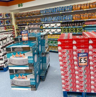 728-bandm-bentley-bridge-store-29