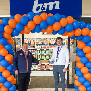 730-bandm-hedge-end-store-2