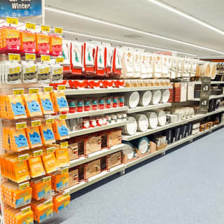 730-bandm-hedge-end-store-25