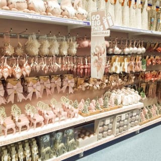 730-bandm-hedge-end-store-38