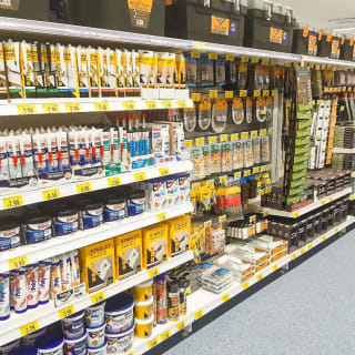 730-bandm-hedge-end-store-8