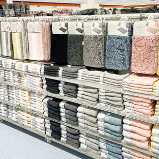 732-bandm-damolly-newry-store-15