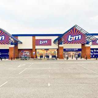 732-bandm-damolly-newry-store