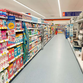 734-bandm-lakeside-store-9