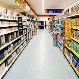 734-bandm-lakeside-store