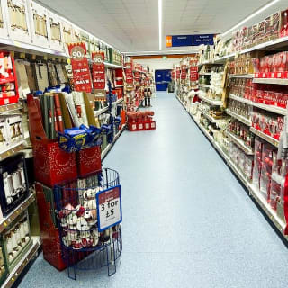 734-bmstores-scunthorpe-reopening-10