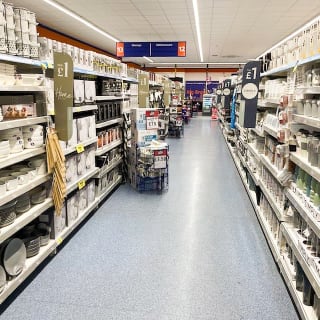 734-bmstores-scunthorpe-reopening-15