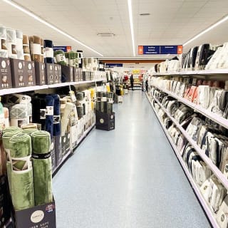 734-bmstores-scunthorpe-reopening-2