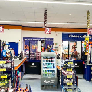 734-bmstores-scunthorpe-reopening-27