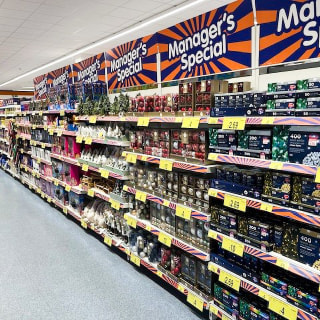 734-bmstores-scunthorpe-reopening-6