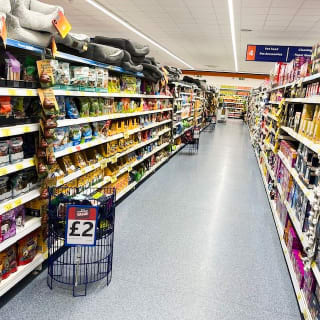 734-bmstores-scunthorpe-reopening-9