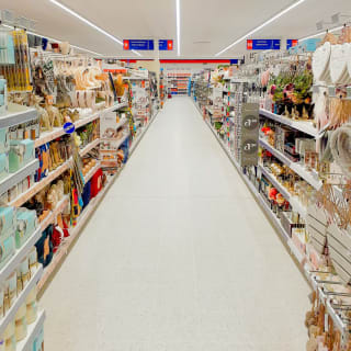 735-bandm-crieff-store-opening-18