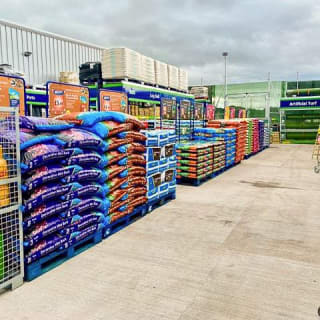 735-bandm-crieff-store-opening-2