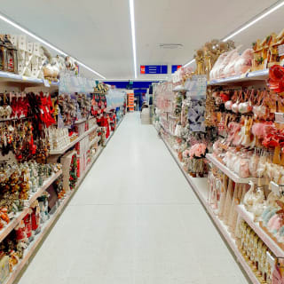 735-bandm-crieff-store-opening-21