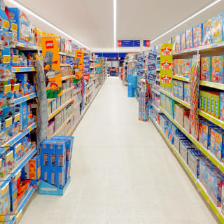 735-bandm-crieff-store-opening-23