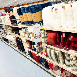 737-bandm-weedon-road-store-opening-111