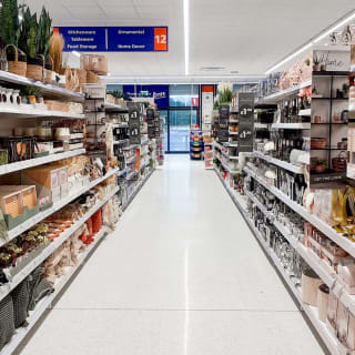 743-bandm-skelmersdale-store-14