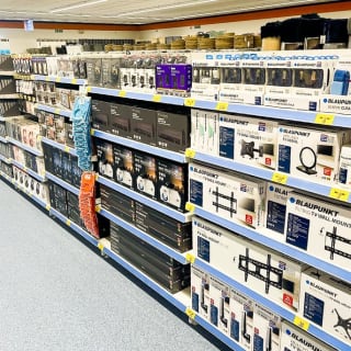 744-bandm-oldbury-store-opening-22