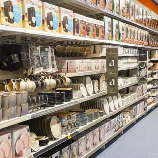 745-bandm-border-store-12