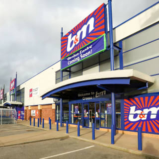 745-bandm-border-store-17